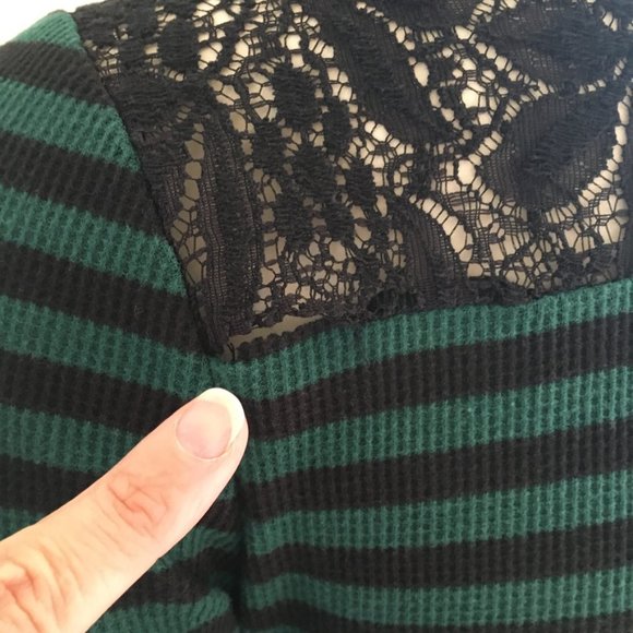 MOTHERHOOD MATERNITY Striped Waffle Thermal Shirt with Lace yoke SZ S - Picture 8 of 10